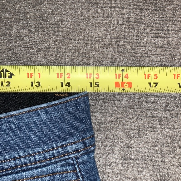 Democracy Jeans - Picture 5 of 7